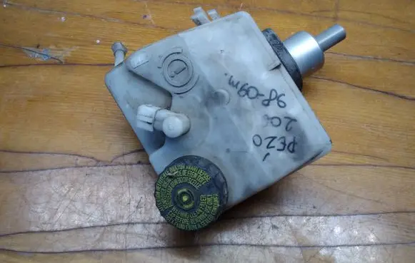Peugeot 206 Master brake cylinder