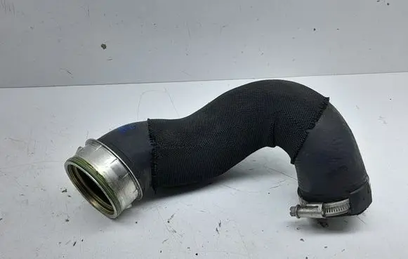 Intercooler hose/pipe