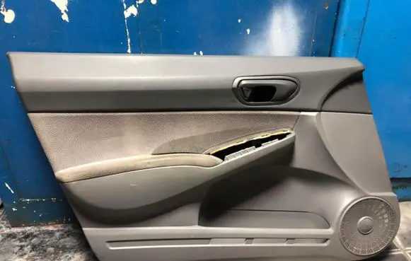 Honda Civic Front door card panel trim