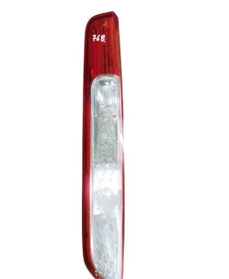 Ford Focus Rear/tail lights 8M51-13405-AB