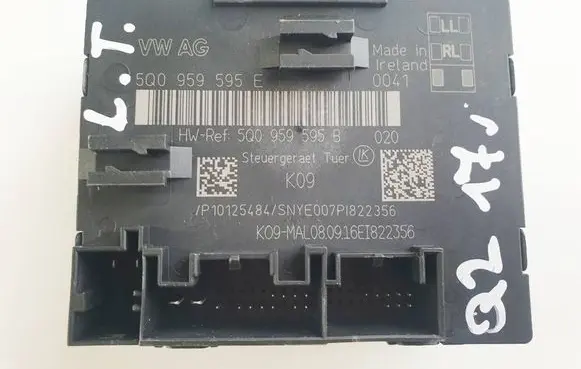 Audi Q2 - Door control unit/module 5Q0959595B 5Q0959595E