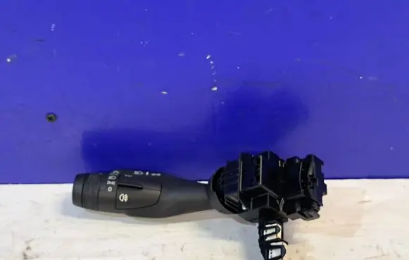 Volvo XC60 Indicator stalk 32266026 E112057