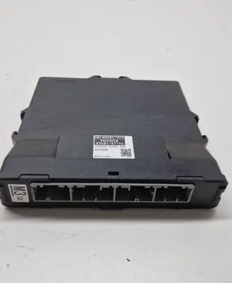Toyota Prius (XW30) Engine control unit/module ECU 8968147100 2850000266