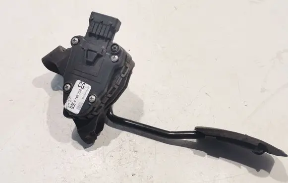 Opel Vectra C Accelerator pedal position sensor 9186726