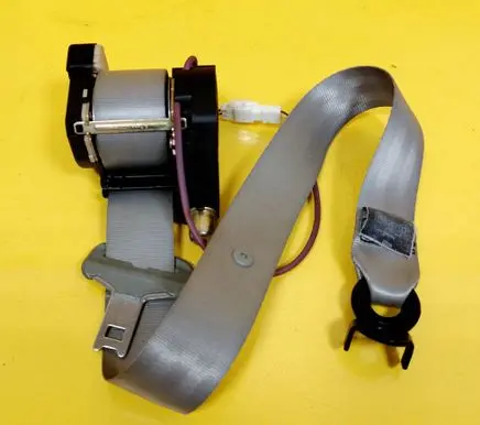 Renault Clio II Rear seatbelt 33003954