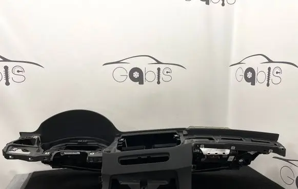 Audi A5 Dashboard 8W1857003 8W1857067