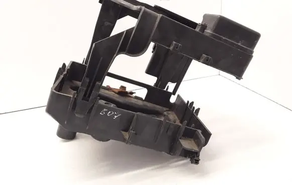 Seat Ibiza III (6L) Battery bracket 6Q0915345A 6Q0915345 5ZQ915331B