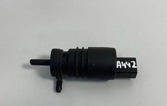 Mercedes-Benz E W211 Windscreen/windshield washer pump PA6GBGF30