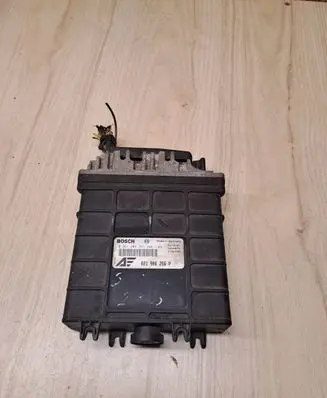 Volkswagen Sharan Engine control unit/module 021906256P 26SA4673 0261204265