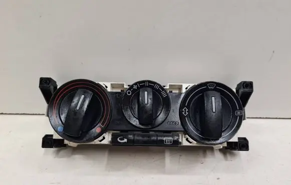 Audi A2 Climate control unit 8Z0819045B 87342 901511750003