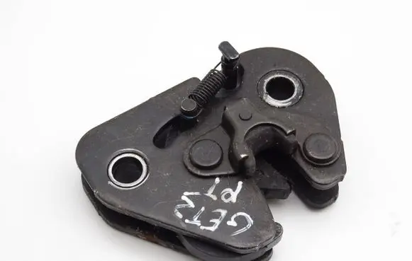 Hyundai Getz Seat back rest lock catch