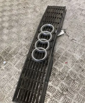 Audi 80 90 B3 Front grill 893853655