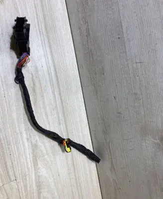 Skoda Octavia Mk3 (5E) Front door wiring loom 8K0972701