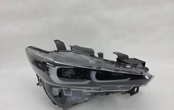 Mazda CX-5 II Headlight/headlamp