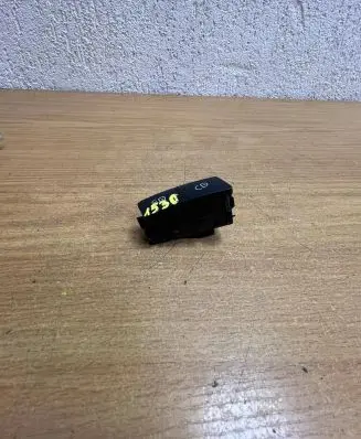 Mercedes-Benz E C207 W207 Central locking switch button A2048706410 1530
