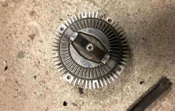 BMW 7 E38 Viscous fan clutch 11521223918 13211001218 uz 11521229918