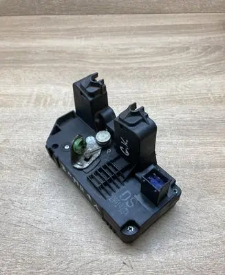Opel Zafira A Rear door lock 24414134