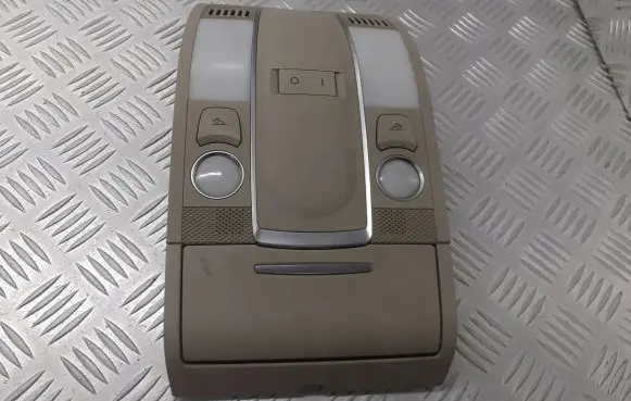 Audi A6 Allroad C6 Headlining lighting console trim 4F0947135