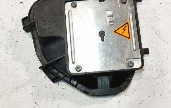 Volkswagen PASSAT B6 Headlight ballast module Xenon 3C0941608B