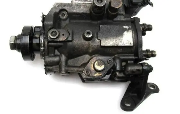 Ford Mondeo Mk III Fuel injection high pressure pump 
