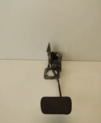 Mercedes-Benz R W251 Brake pedal A2112941701