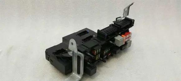 Mercedes-Benz E W212 Fuse box set A2129009622