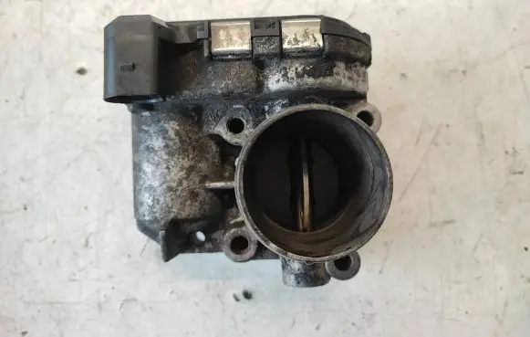 Nissan Primastar Throttle valve 8200330810 0281002681 8200330812
