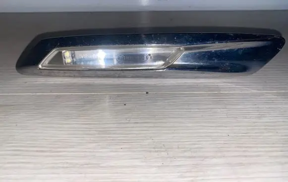 BMW X3 E83 Front fender indicator light A046241 15416807 23012