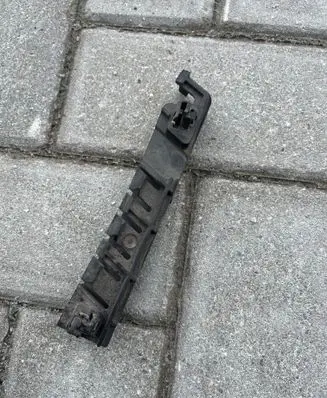 Audi A8 S8 D4 4H Front bumper mounting bracket 4H0807284A 904088
