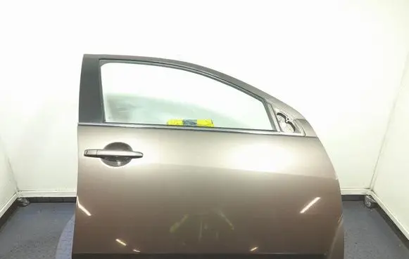 Mitsubishi Outlander Front door 