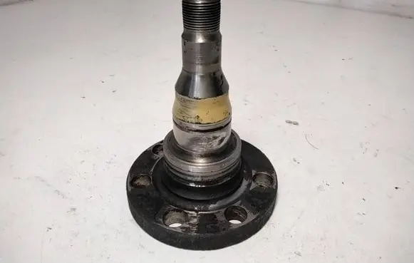 Volkswagen PASSAT B3 Stub axle 