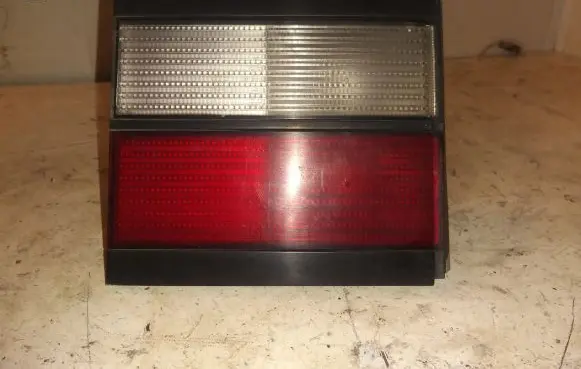Volkswagen PASSAT B5 Rear/tail lights 333945107