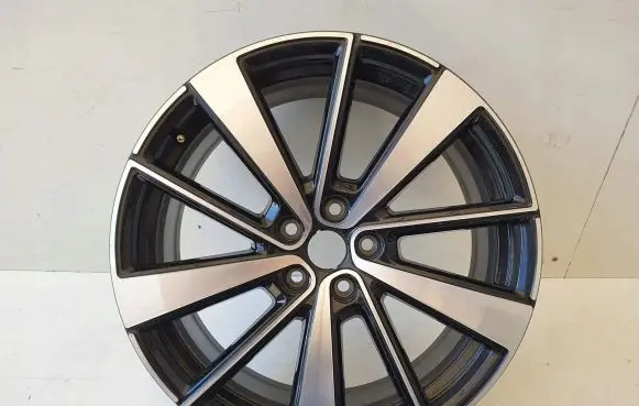 Polestar 2 R19 alloy rim 31680895