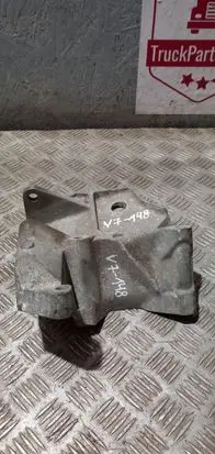 Volvo XC60 Engine mount bracket 30793311 V7148