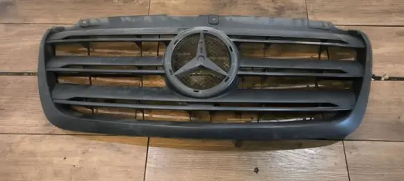 Mercedes-Benz Sprinter W907 W910 Front bumper upper radiator grill A9108852600 2204650000 VS3CXSG