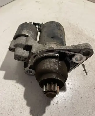 Volkswagen Touran I Starter motor