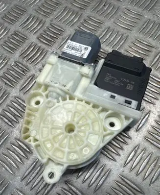 Volkswagen PASSAT B7 Rear door window regulator motor 3AA959794 130621 1306213082