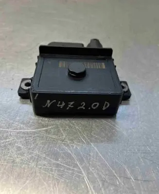 BMW 3 E90 E91 Glow plug pre-heat relay 0522120102