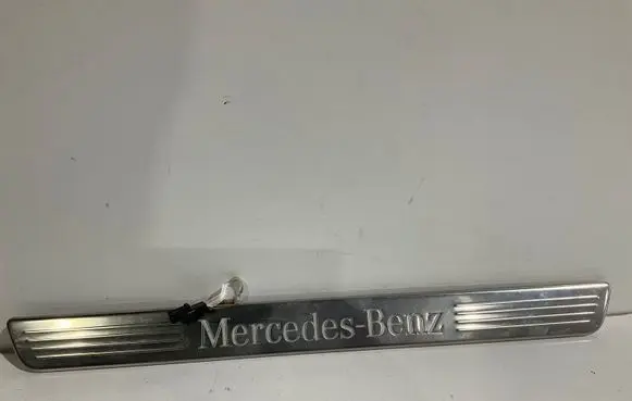 Mercedes-Benz GLE (W166 - C292) Other sill/pillar trim element A1666809001 A1666809500