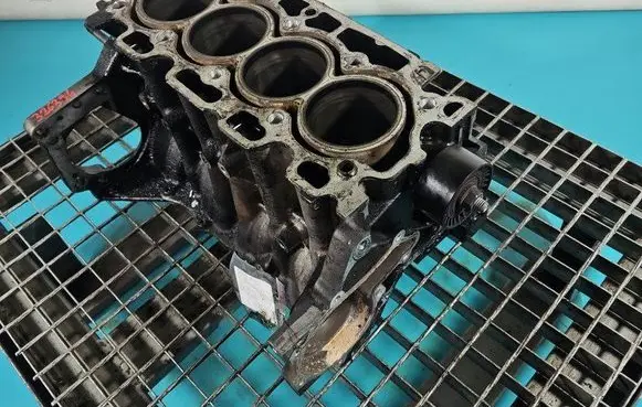 Citroen C4 II Engine block IMPRK1427237