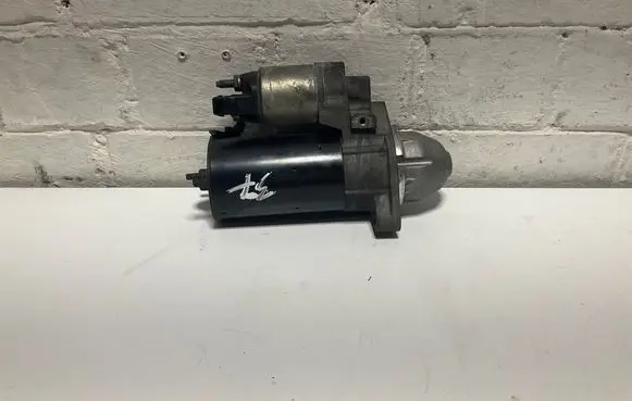 BMW 5 E60 E61 Starter motor 7536690 0001108208 20080105