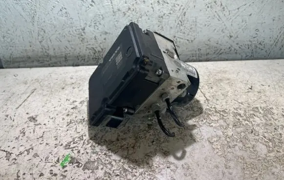 Volvo C70 ABS Pump 10096104083 10061933861 28561163013