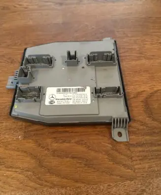 Mercedes-Benz E W213 SAM control unit A2139005315