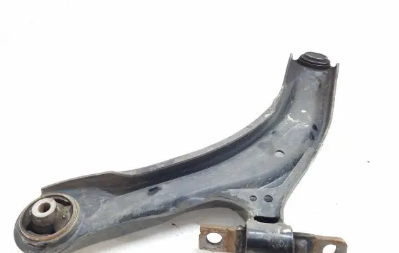 Nissan Qashqai Front lower control arm/wishbone
