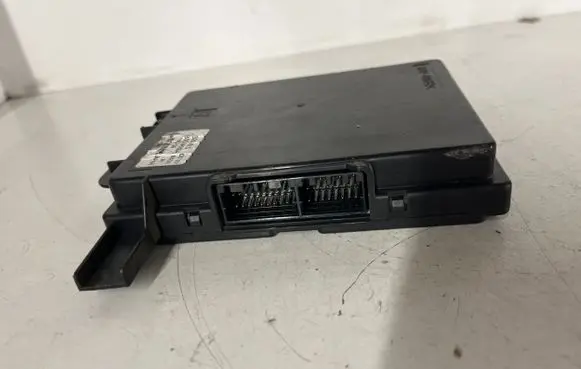 Mitsubishi Outlander Fan control module CAB501A065A 7320A055