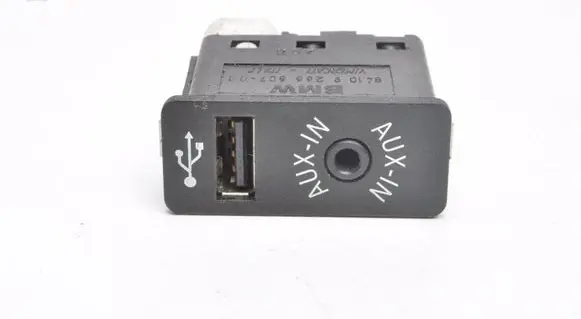 Mini One - Cooper F56 F55 AUX in-socket connector 9266607-03