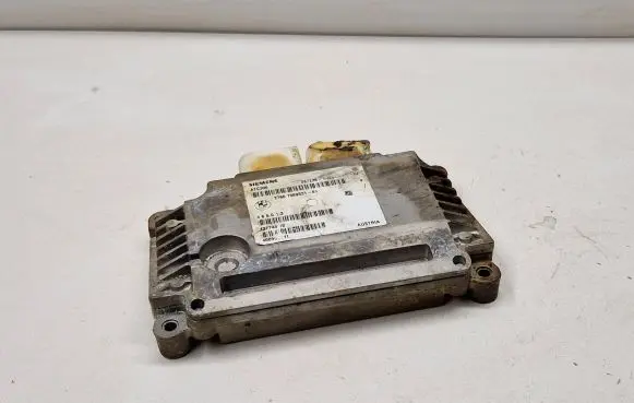 BMW 5 E60 E61 Transfer box differential control unit 7589831