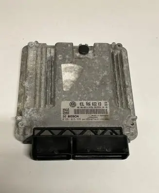 Volkswagen Scirocco Engine control unit/module 03L906022G 03L906022KD 0281015335