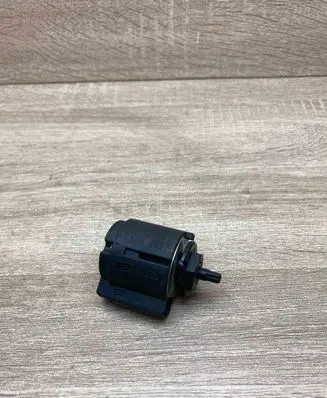 BMW 5 E39 Light switch 8363683 549391011 Used