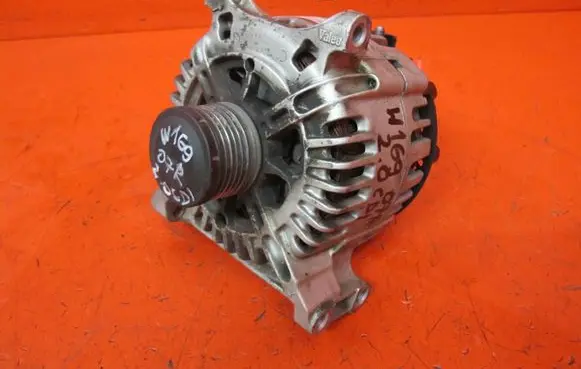 Mercedes-Benz A W169 Generator/alternator A6401540302 CA18731R